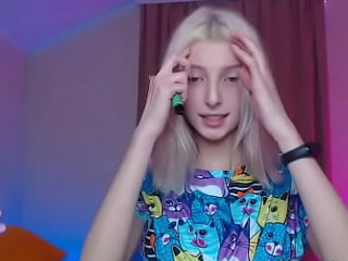 Blonde clumsy porn teenager 18yo on high webcam