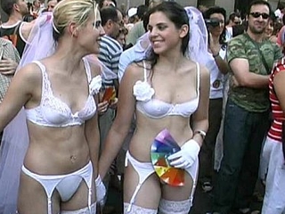 Real Brides Hot Regarding Public!
