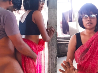 Makan Malkin ko Chodna Para - Indian Bhabi in Red-hot Saree - Homemade Hindi Sex Story