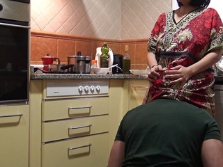 Indian begetter asks stepson to lick her pussy