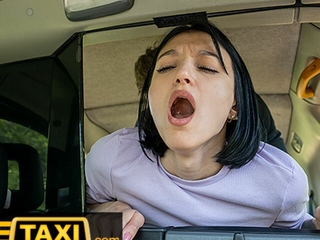 Fake Taxi - Shy teen take unexpected hair forgets her purse but there's more than one adjourn banking a ride