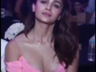 Alia Bhatt boobs enactment hot
