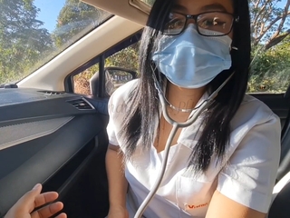 Pinay nurse girl fucked in Public Managing inside along to car, Pinick up si nurse libreng kantot para sa libreng sakay