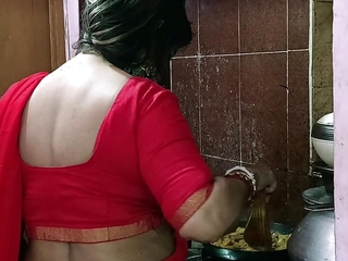 Indian Hot Stepmom Sex! At the moment I Fuck Her 1st Time!!