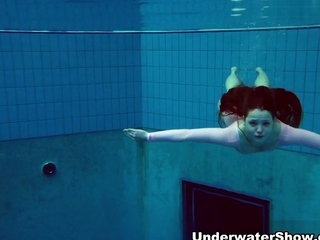 Simonna Video - UnderwaterShow