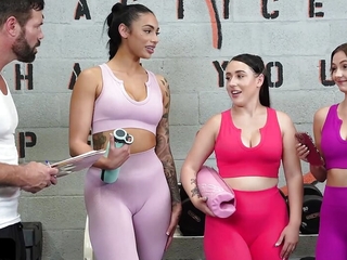 BFFS Don't Pay for Gym Memberships feat. Brookie Blair, Serena Hill & Ariana Starr - TeamSkeet