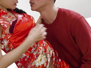 Chinese woman Xian'erai flesh out fucked with lover.