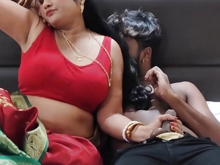 Newly Married Indian Bhabhi Sex with Lover