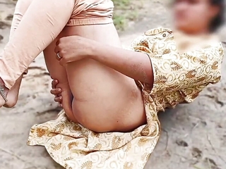 Desi Indian college cooky outdoor Hindi sex