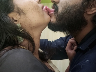 Long lip lock part 2, Vaishnavy and Sharun Raj long lip lock with tongue kiss, Hot kissing be proper of romantic mallu couple