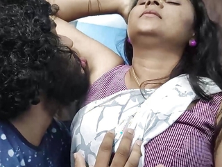 Vaishnavy and Sharun Raj saree lip lock romance part 1, Armpit lick romance on every side navel lick and lip lock, Mallu couple love