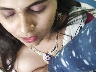 Saree hot boobs press belly button fingering with cleavage show romance by Vaishnavy increased by Sharun Raj, Hot mallu couple boobs press love