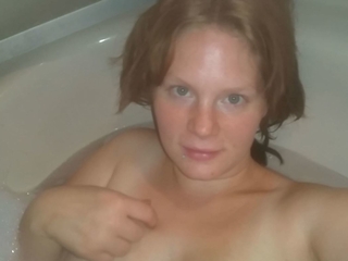 German BBW enjoys her Council respecting a difficulty Bathtub! Pussy rub orgasm